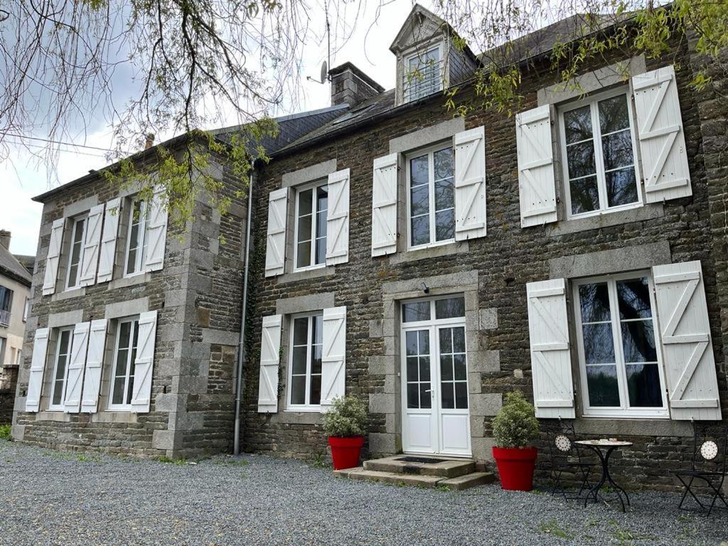 La Maison Des Amis En Normandie Pontfarcy Exterior foto